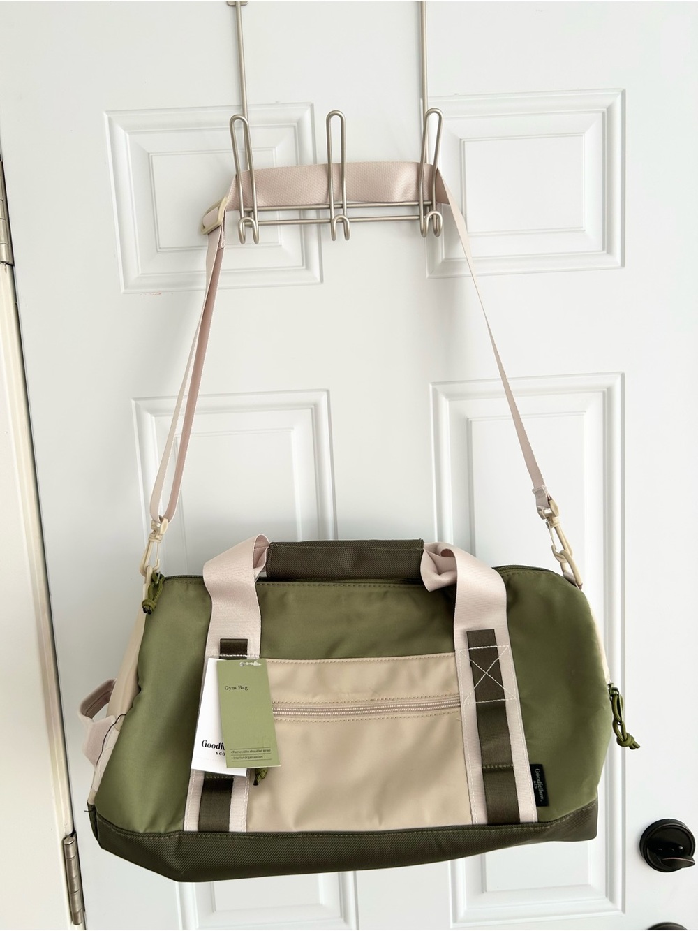 NWT Goodfellow Men’s Large Green Tan Canvas Duffle Gym Bag Interior Organization
